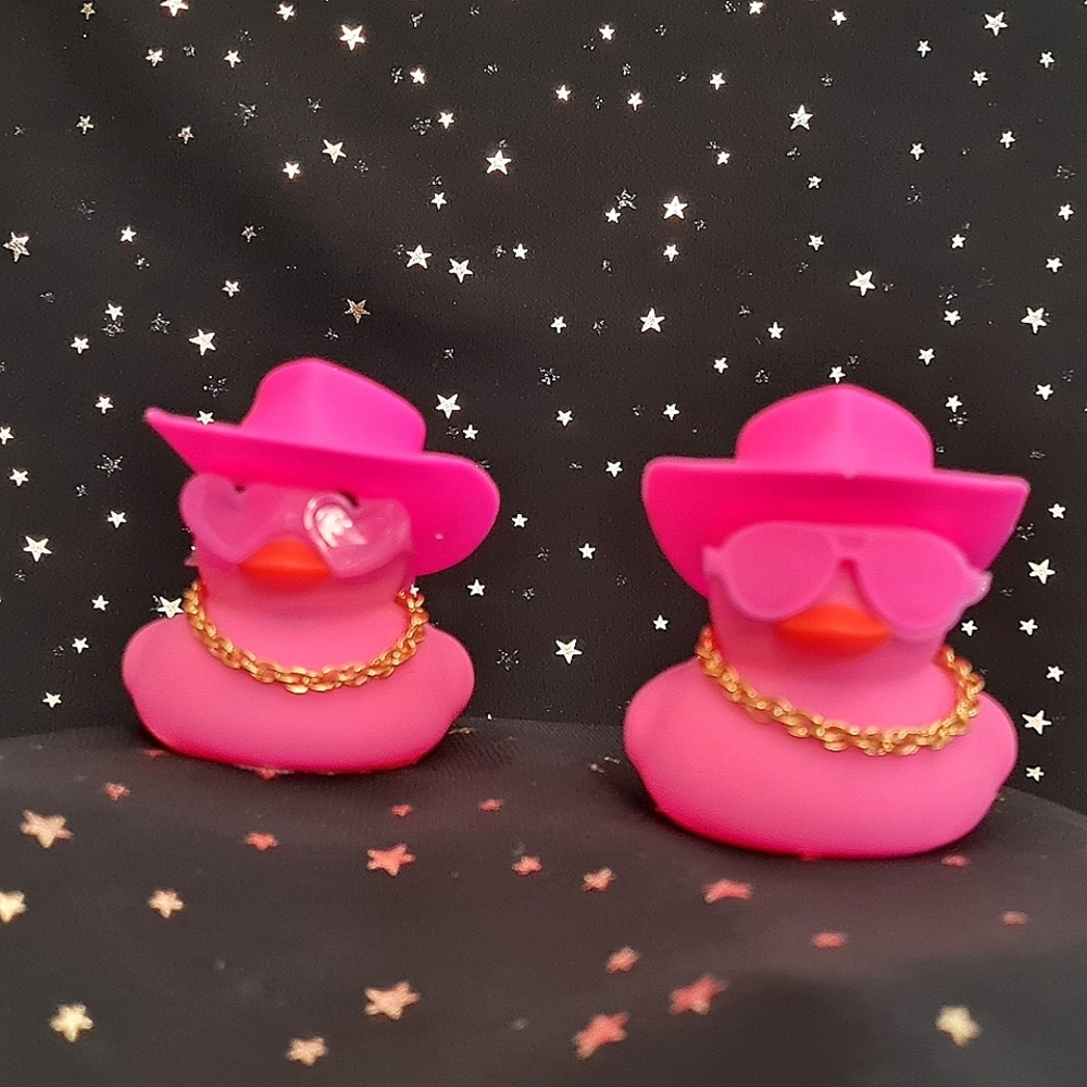 Pink DUCKY Club Cowgirl Ducks 2/$12 4/$20